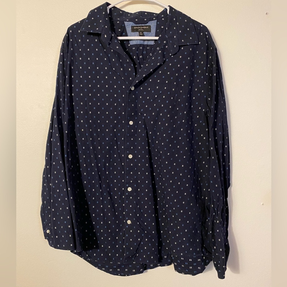 Banana Republic long sleeve button down blouse